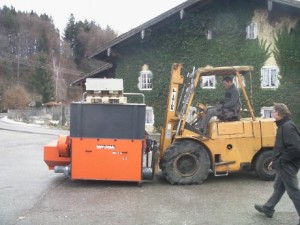 05 gebrauchter Shredder, gekauft 2009,Stapler am Limit